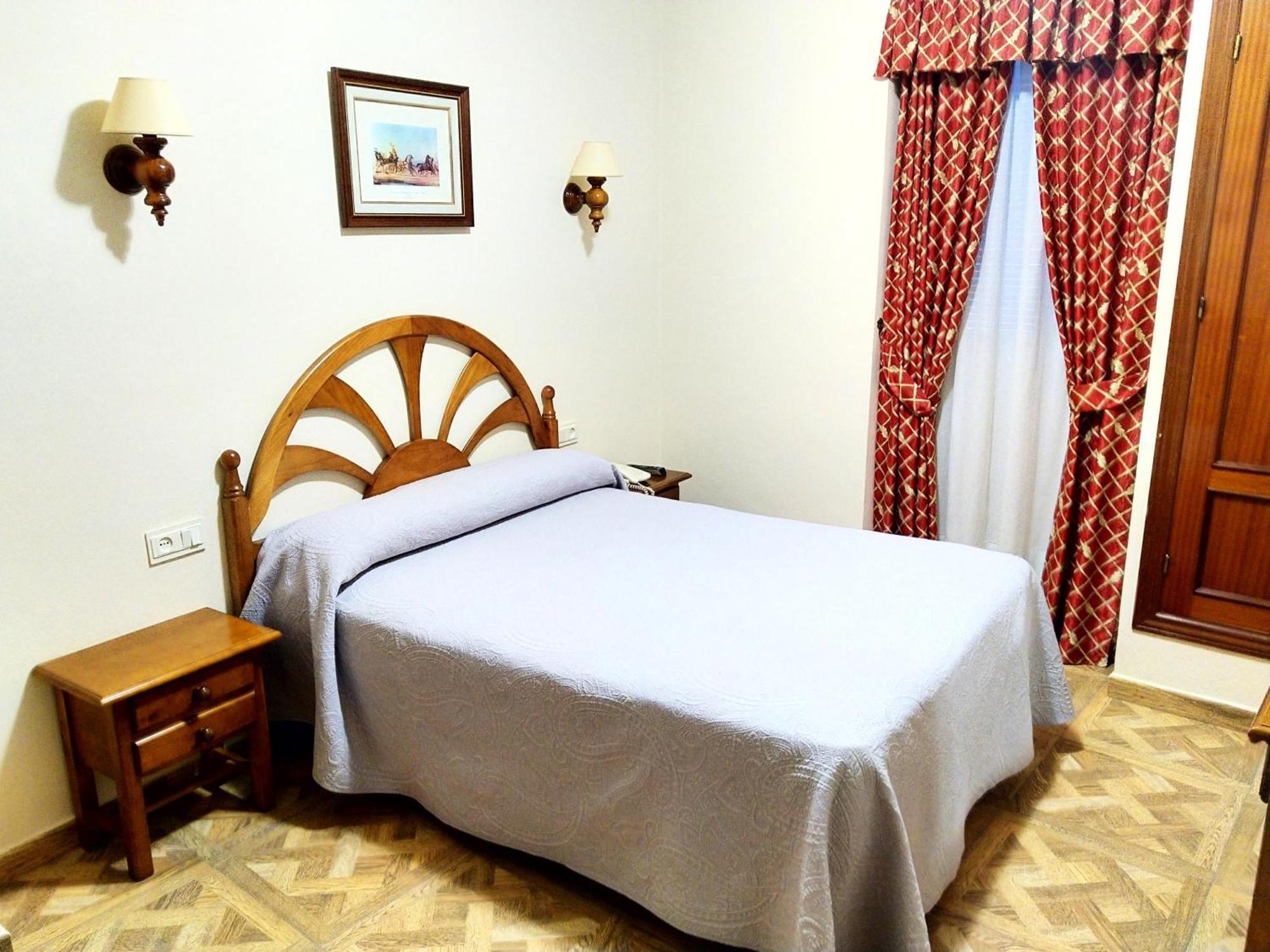 Hostal Bellido Монтилья Экстерьер фото