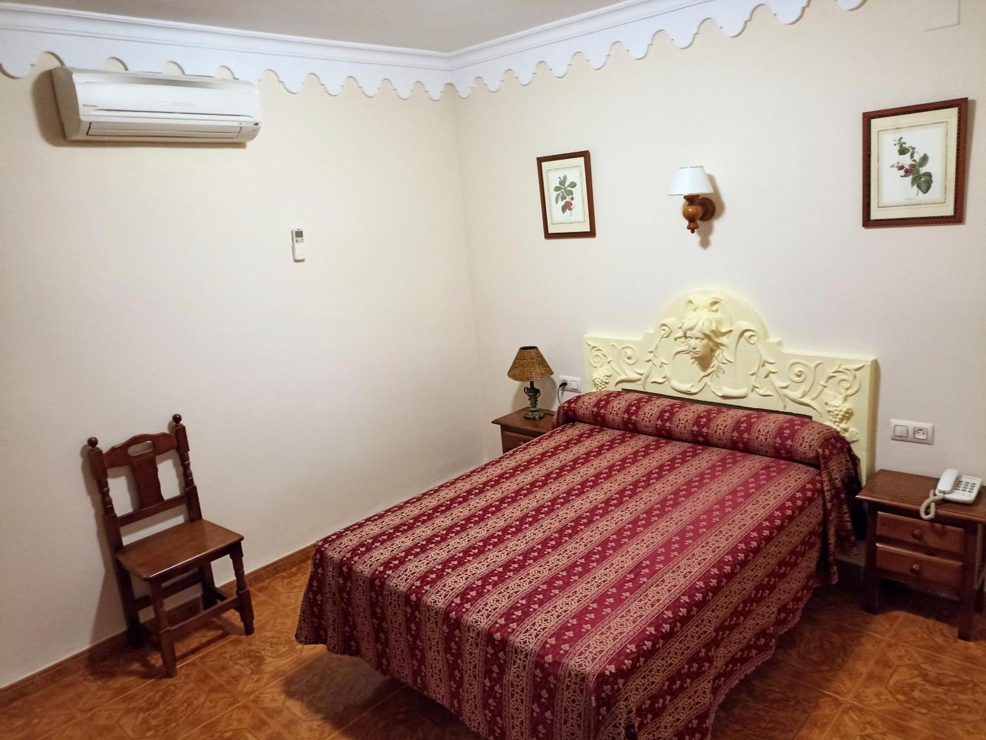 Hostal Bellido Монтилья Экстерьер фото