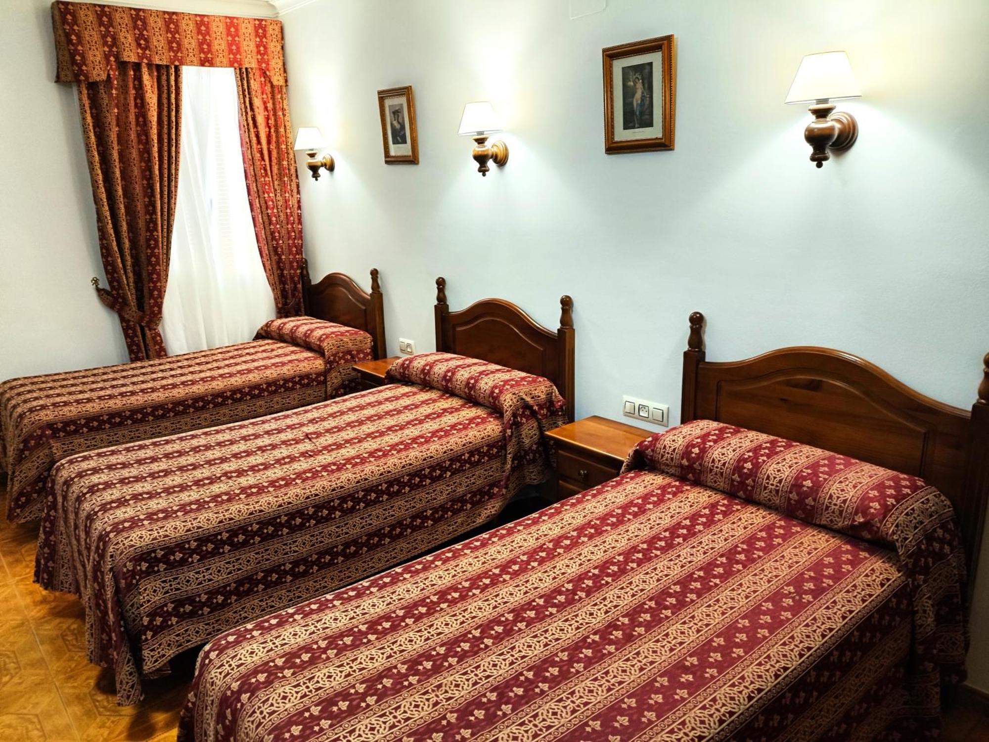 Hostal Bellido Монтилья Экстерьер фото